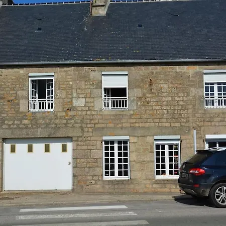 Maison De Village